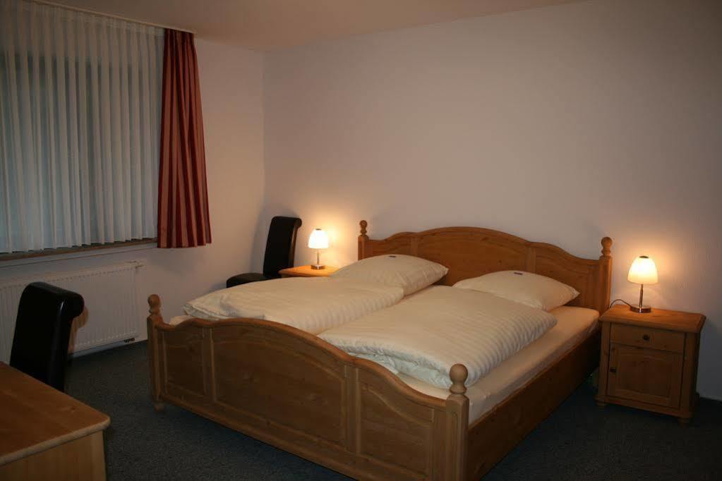 Hellmanns Hotel Bremers Bauerndiele Wiefelstede Luaran gambar