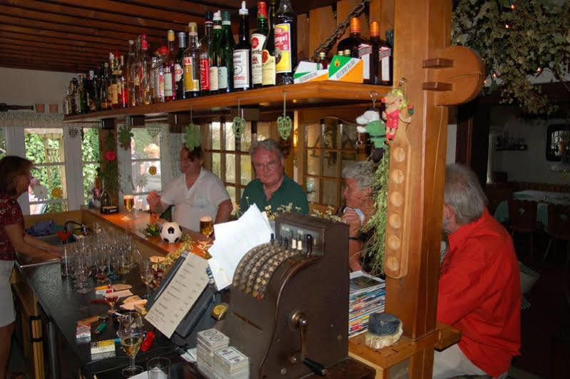 Hellmanns Hotel Bremers Bauerndiele Wiefelstede Luaran gambar