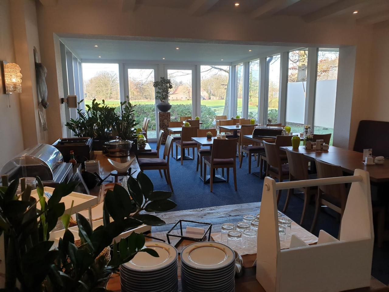 Hellmanns Hotel Bremers Bauerndiele Wiefelstede Luaran gambar